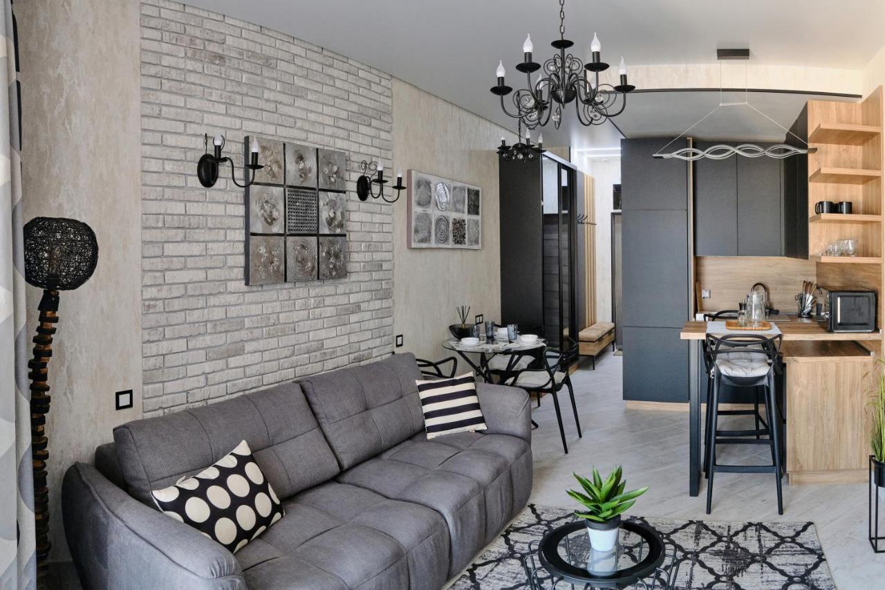Luxury Apartments Sea View Julymia Одеса Екстериор снимка