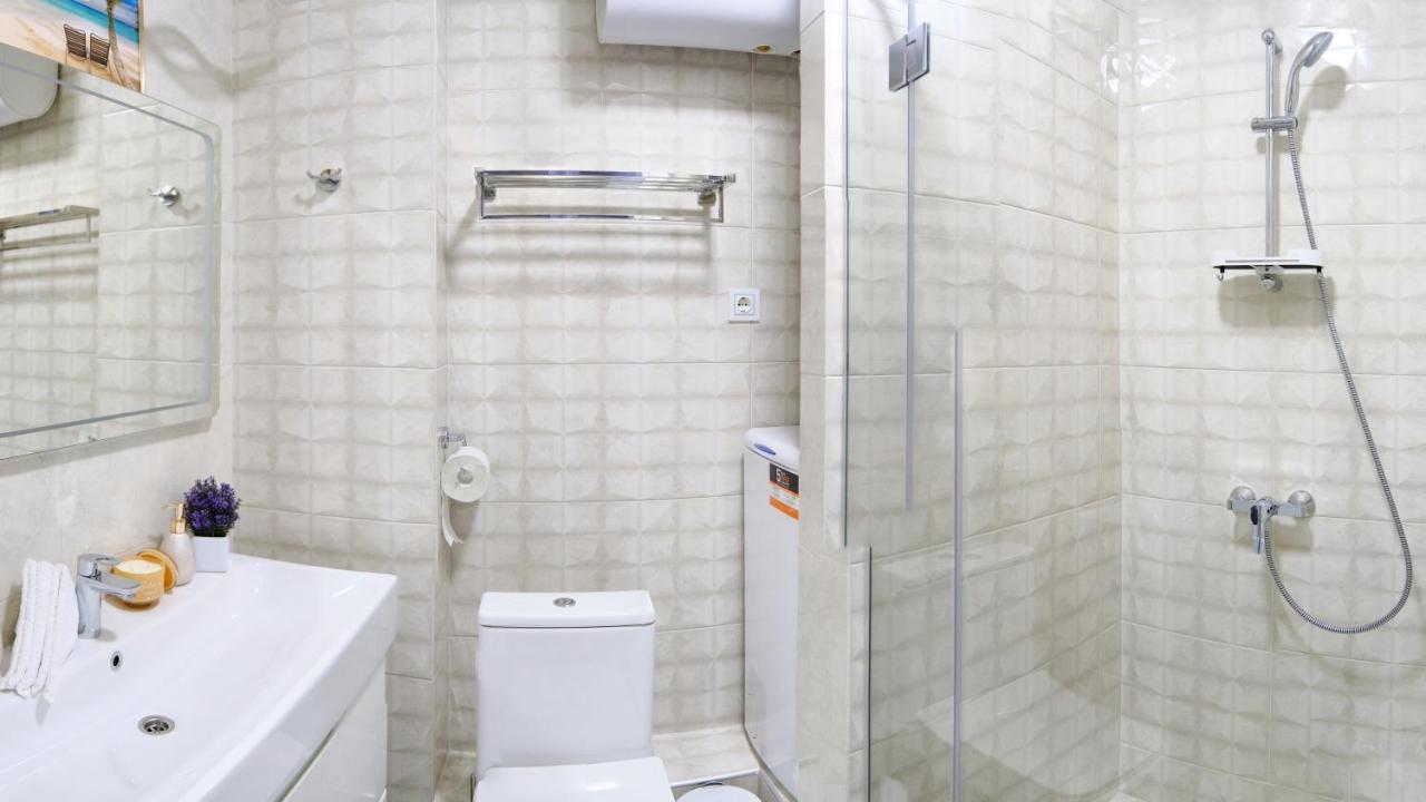Luxury Apartments Sea View Julymia Одеса Екстериор снимка