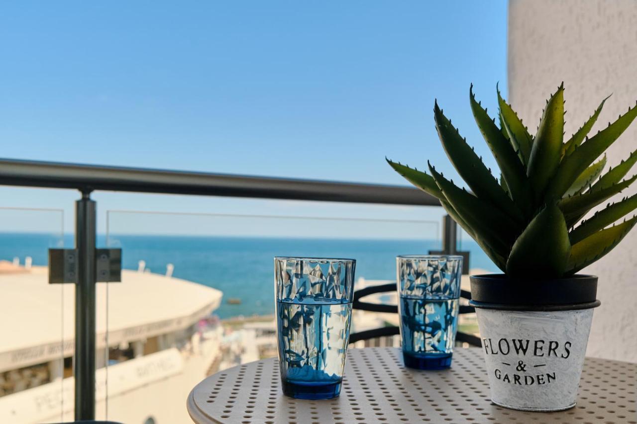 Luxury Apartments Sea View Julymia Одеса Екстериор снимка
