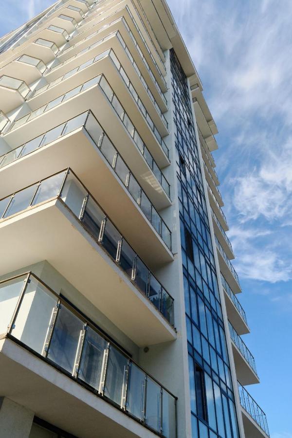 Luxury Apartments Sea View Julymia Одеса Екстериор снимка